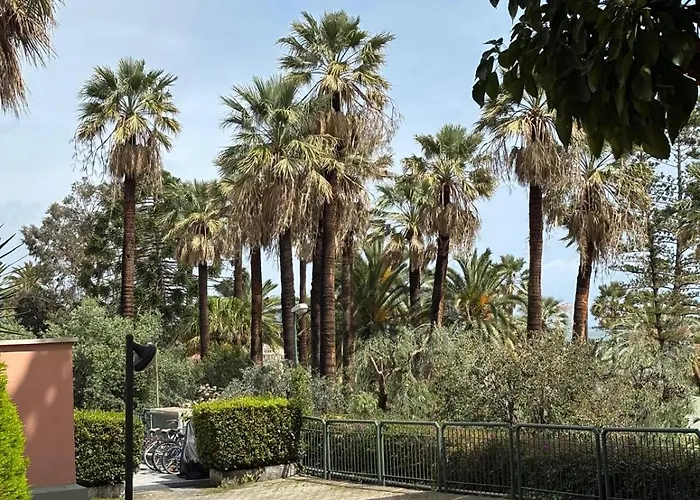 Botanica Apartment *